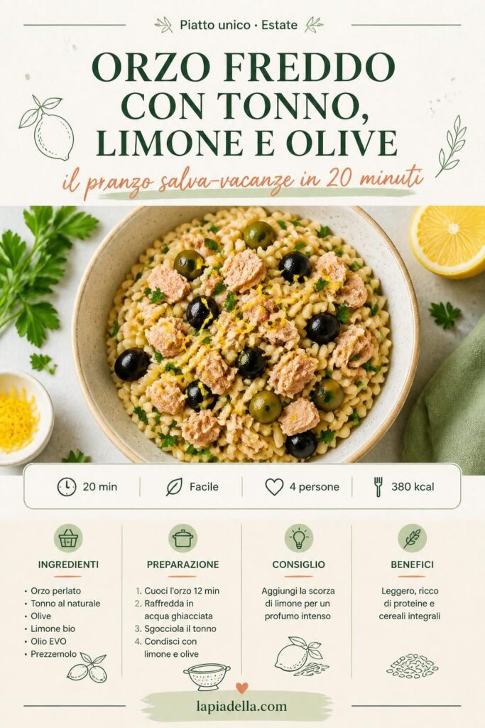 Orzo freddo con tonno, limone e olive in ciotola su tavola estiva, vista dall'alto